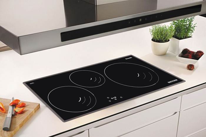 Vì sao chúng ta nên dùng bếp điện thay thế cho bếp ga trong căn bếp gia đình?